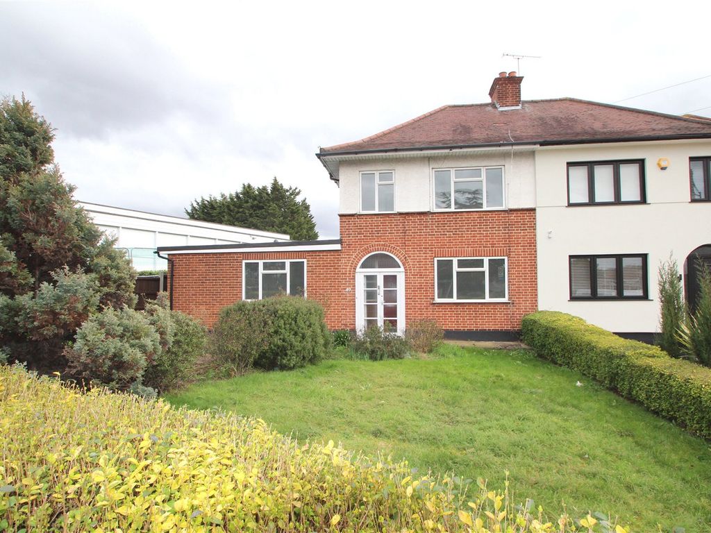 4 bed semidetached house to rent in Collier Row Road, Romford, Essex RM5, £2,000 pcm Zoopla