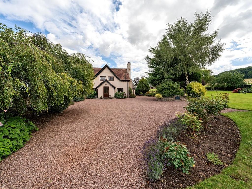 3 bed detached house for sale in Upper Hill, Leominster HR6, £650,000