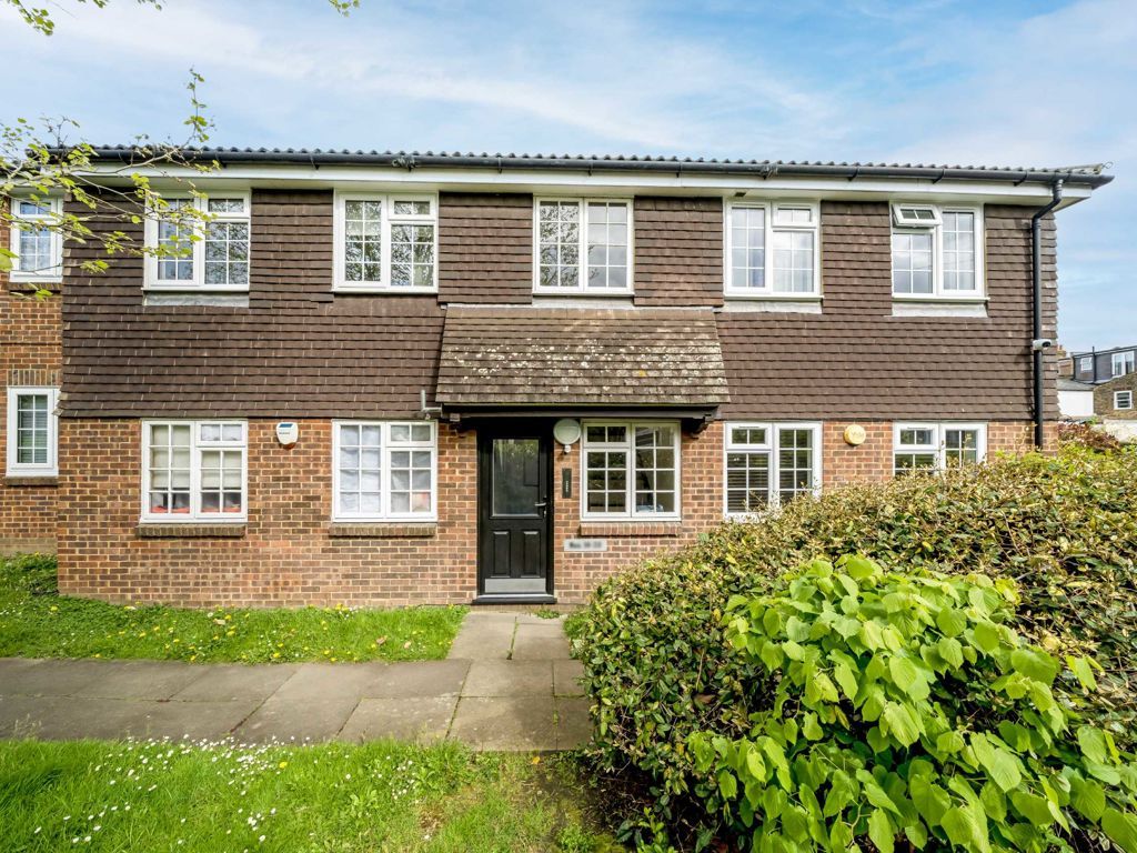 1 bed flat for sale in Avenue Road, London W3, £299,950 Zoopla