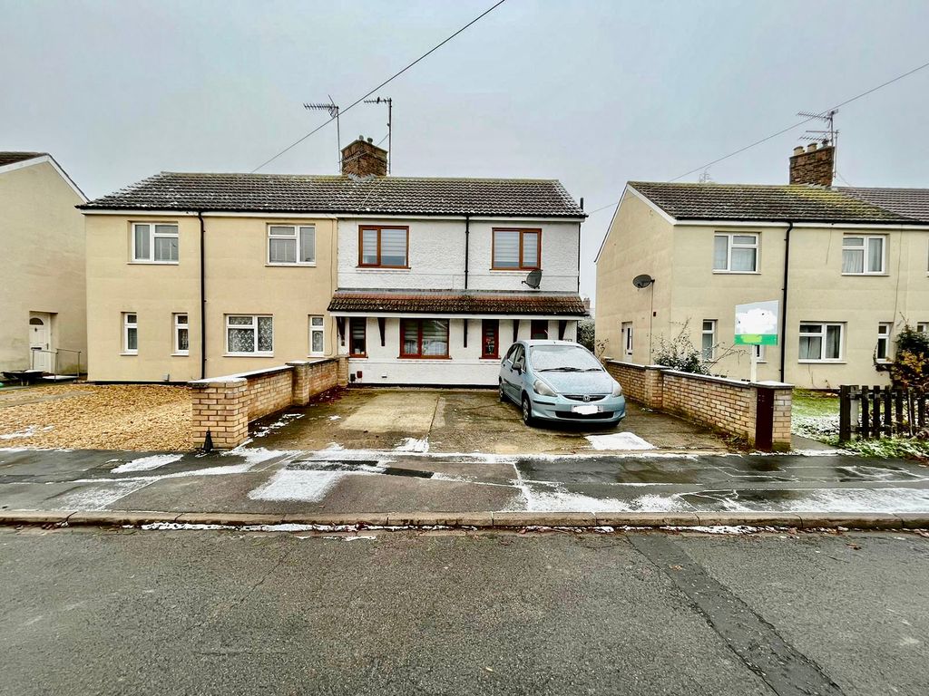 Hunting Avenue, Fletton, Peterborough PE2  