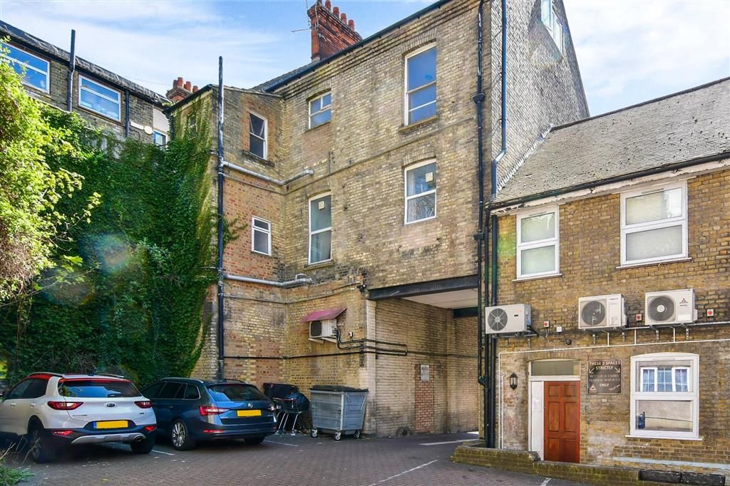 2 bed flat for sale in High Street, Chatham, Kent ME4 Zoopla