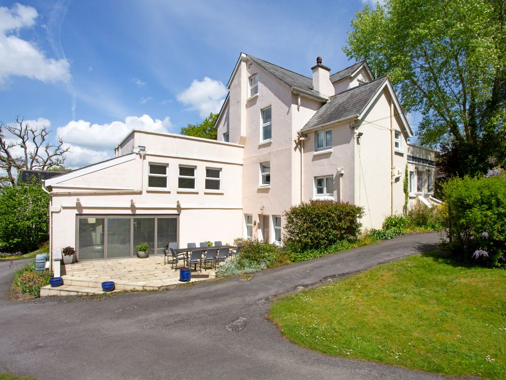 5 bed detached house for sale in Hill Brow Road, Liss GU33, £1,600,000