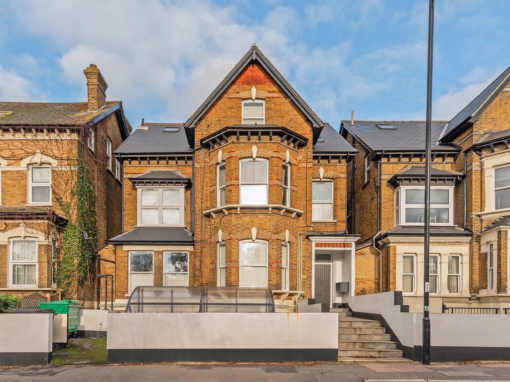 1 bed flat for sale in Croham Road, South Croydon CR2, £315,000 Zoopla