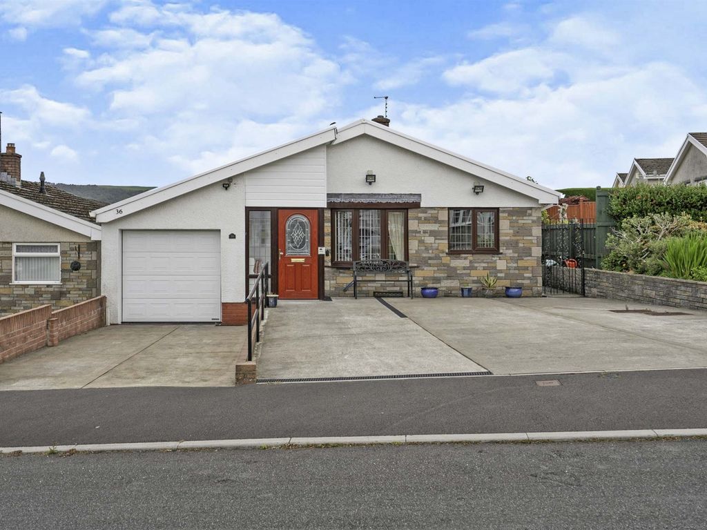 3 bed detached bungalow for sale in Daphne Road, Bryncoch, Neath SA10