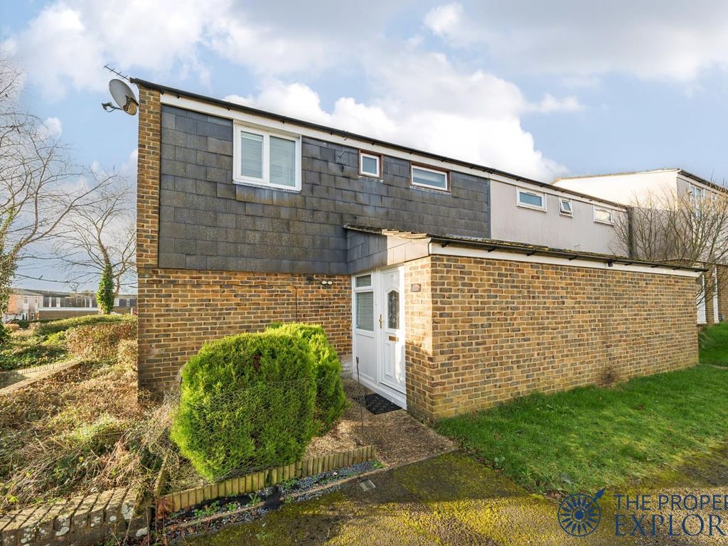 3 bed end terrace house for sale in Charnwood Close, Basingstoke RG22
