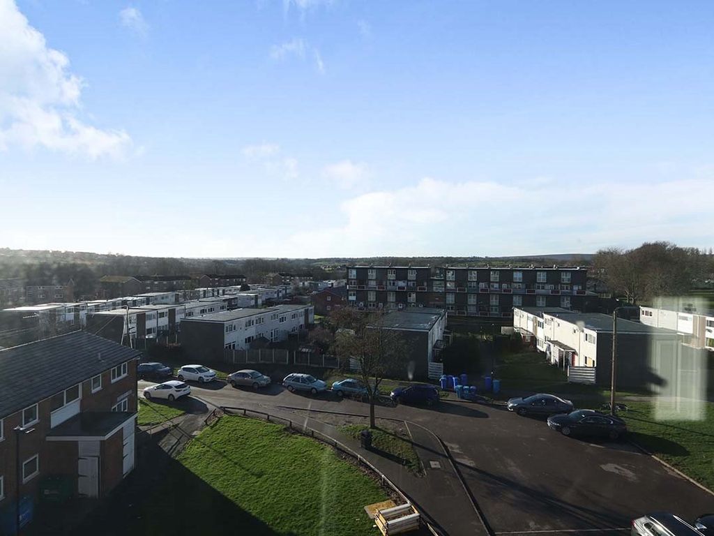 White Thorns Drive, Sheffield, South Yorkshire S8  