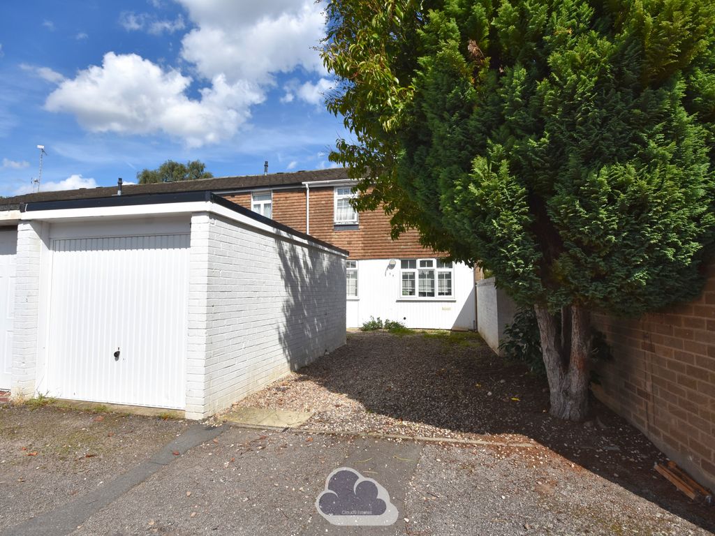 3 bed end terrace house for sale in Agincourt Road, Cheylesmore