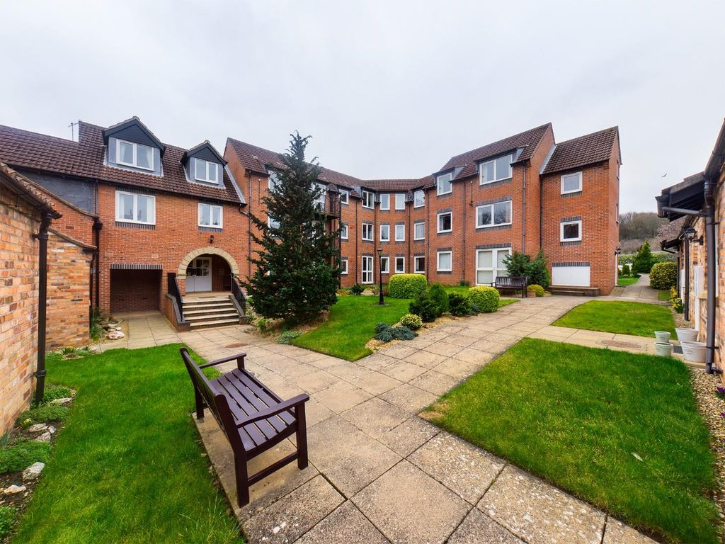 1 bed flat for sale in Strawberry Court, Scarborough YO12 Zoopla