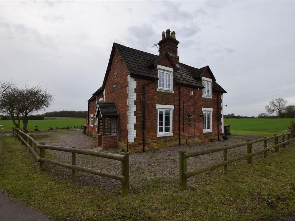 3 bed semidetached house to rent in Donkhill Cottages, Catton
