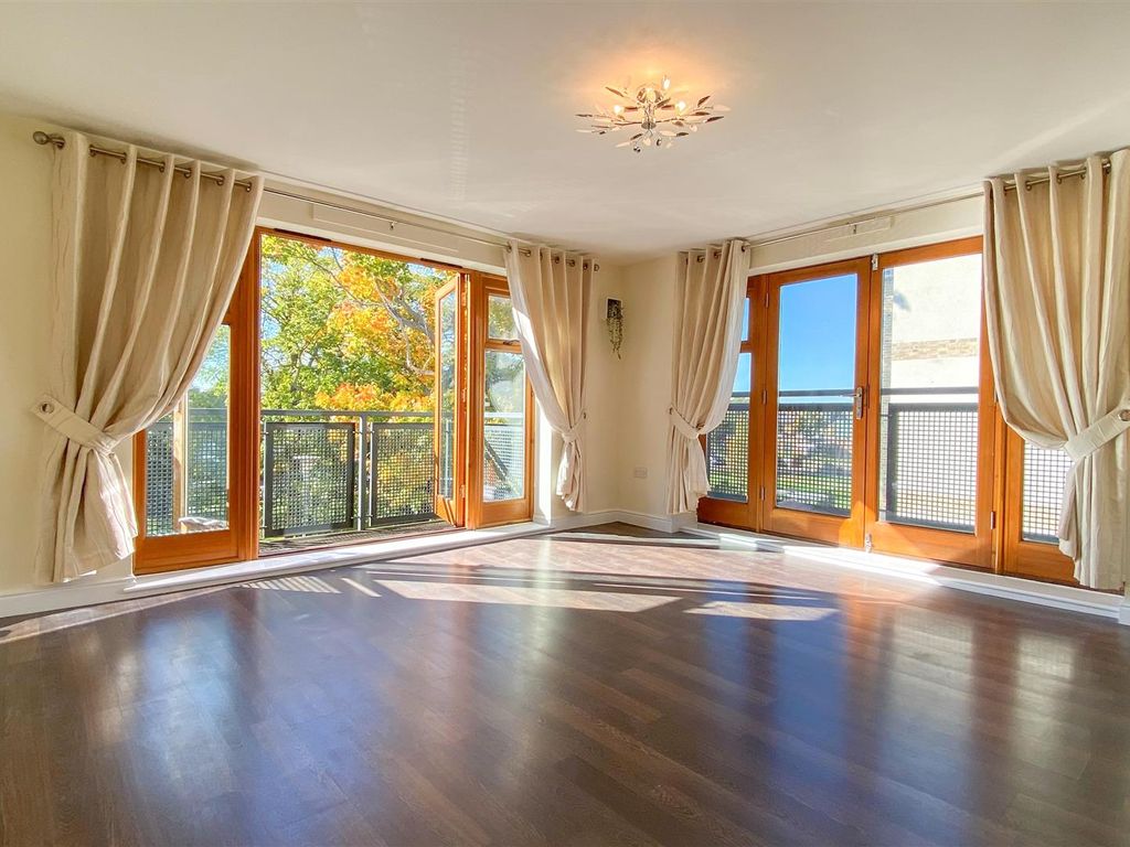 Goodman Crescent, Croydon CR0  