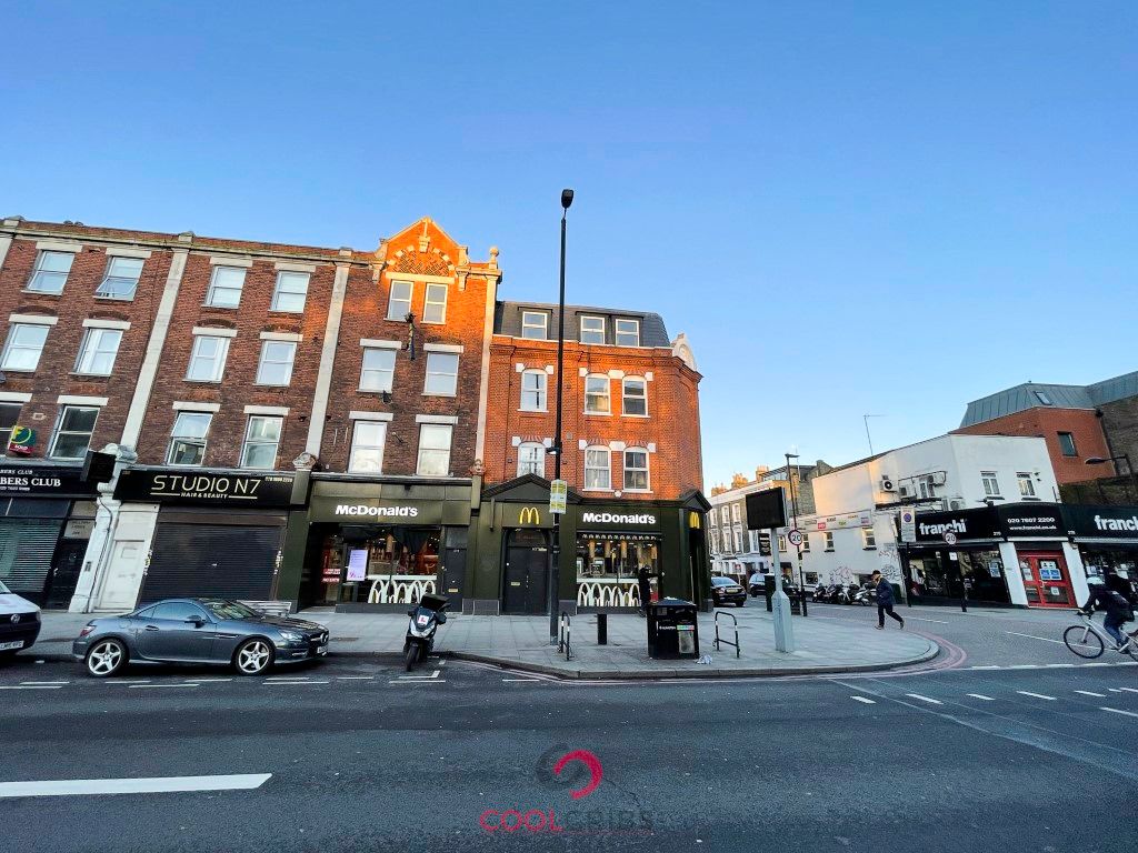 Studio to rent in Holloway Road, London N7, £1,278 pcm Zoopla