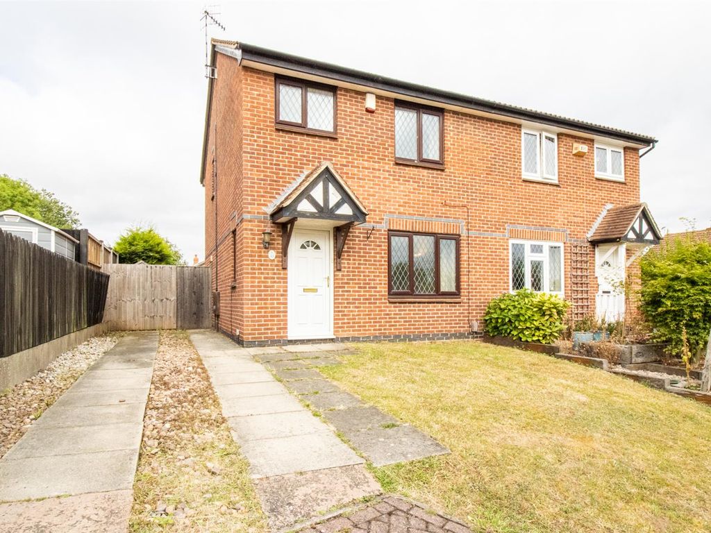 3 bed semidetached house to rent in Cranford Gardens, West Bridgford