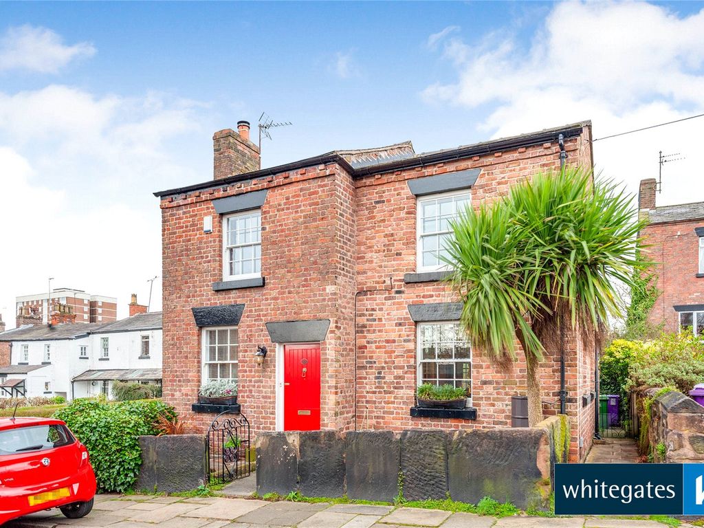 3 bed detached house for sale in Castle Street, Woolton, Liverpool, Merseyside L25, £425,000