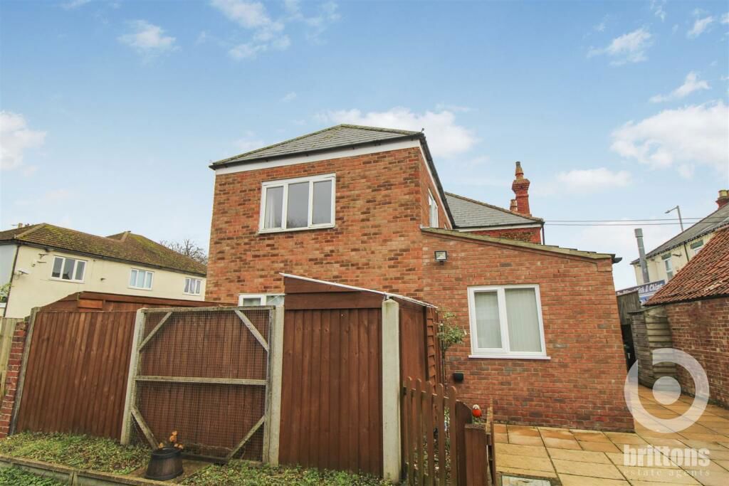 1 bed flat for sale in Hunstanton Road, Dersingham, King's Lynn PE31, £