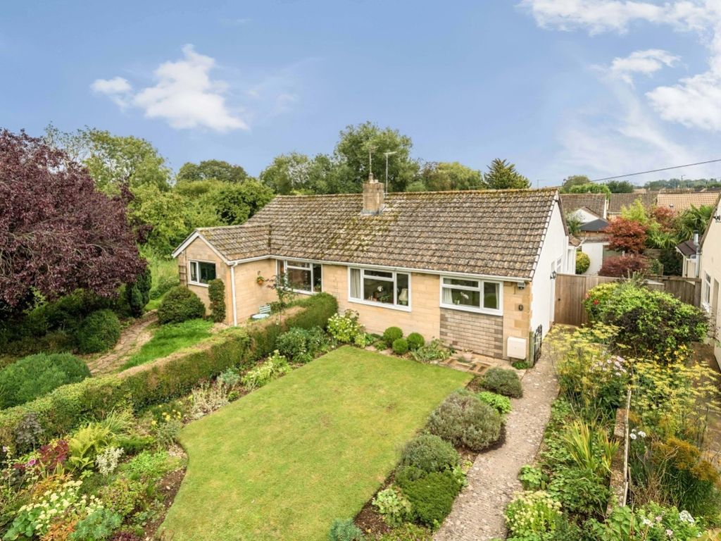 2 bed semidetached bungalow for sale in 32 Riverway, South Cerney