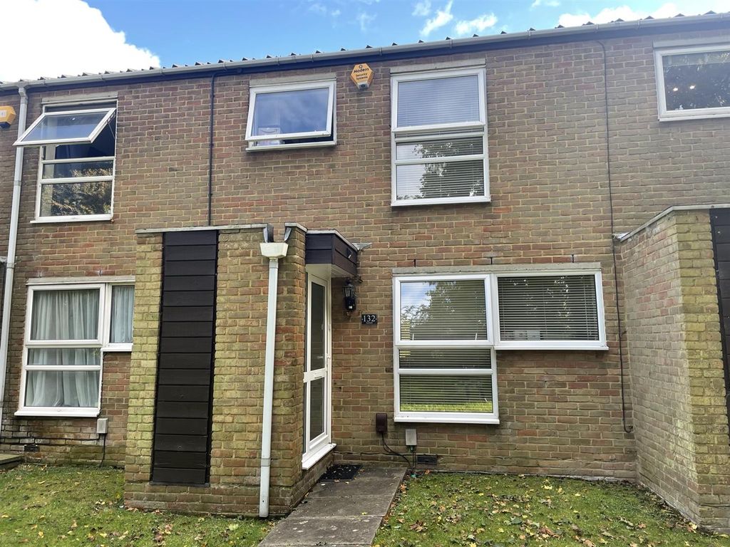 3 bed terraced house to rent in Ayelands, New Ash Green, Longfield DA3