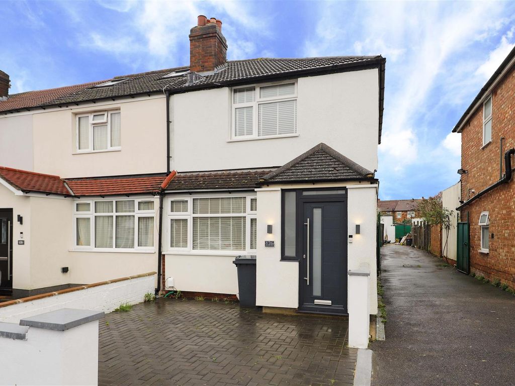 3 bed end terrace house for sale in Woodrow Avenue, North Hayes UB4, £