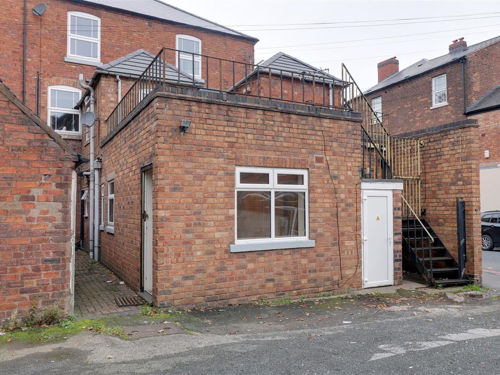 1 bed flat to rent in Church Street, Bloxwich, Walsall WS3, £475 pcm