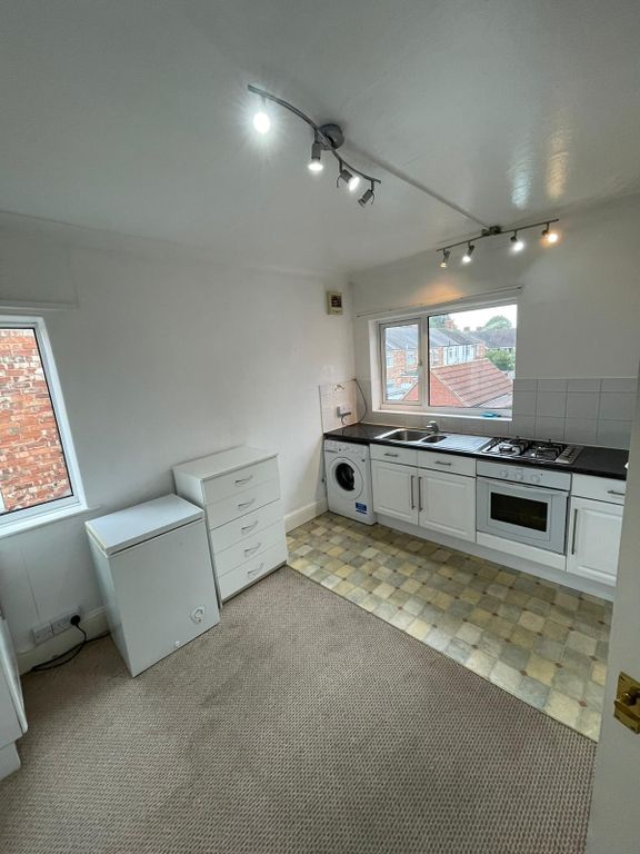 2 bed flat for sale in Hallgate, Cottingham HU16 Zoopla