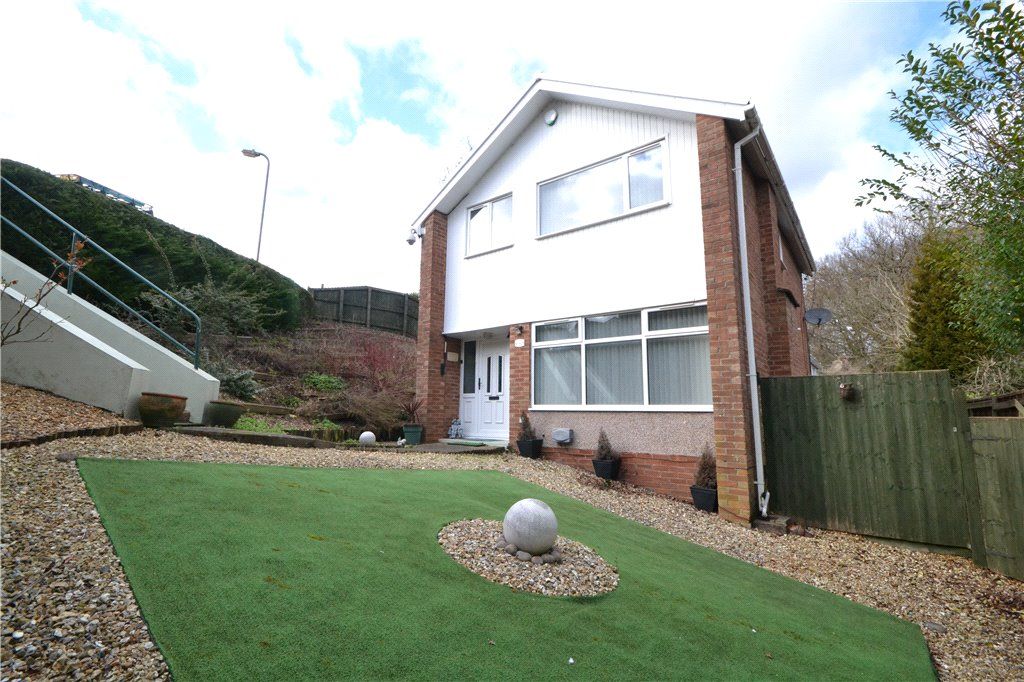 3 bed detached house for sale in Lothian Crescent, Penylan, Cardiff