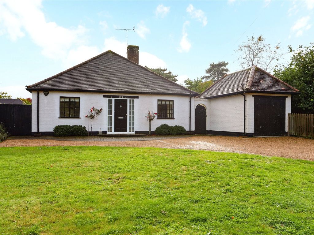 2 bed bungalow for sale in Canada Road, Cobham, Surrey KT11, £950,000