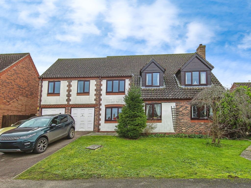 6 bed detached house for sale in The Orchards, Wilburton, Ely CB6, £