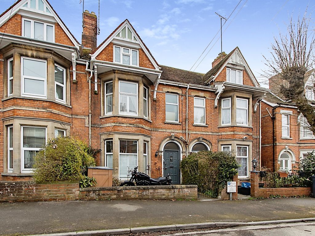 4 bed terraced house for sale in The Avenue, Yeovil BA21 Zoopla