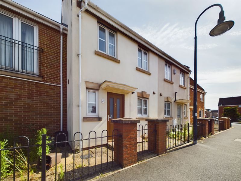 2 bed property for sale in Merton Drive, WestonSuperMare BS24 Zoopla