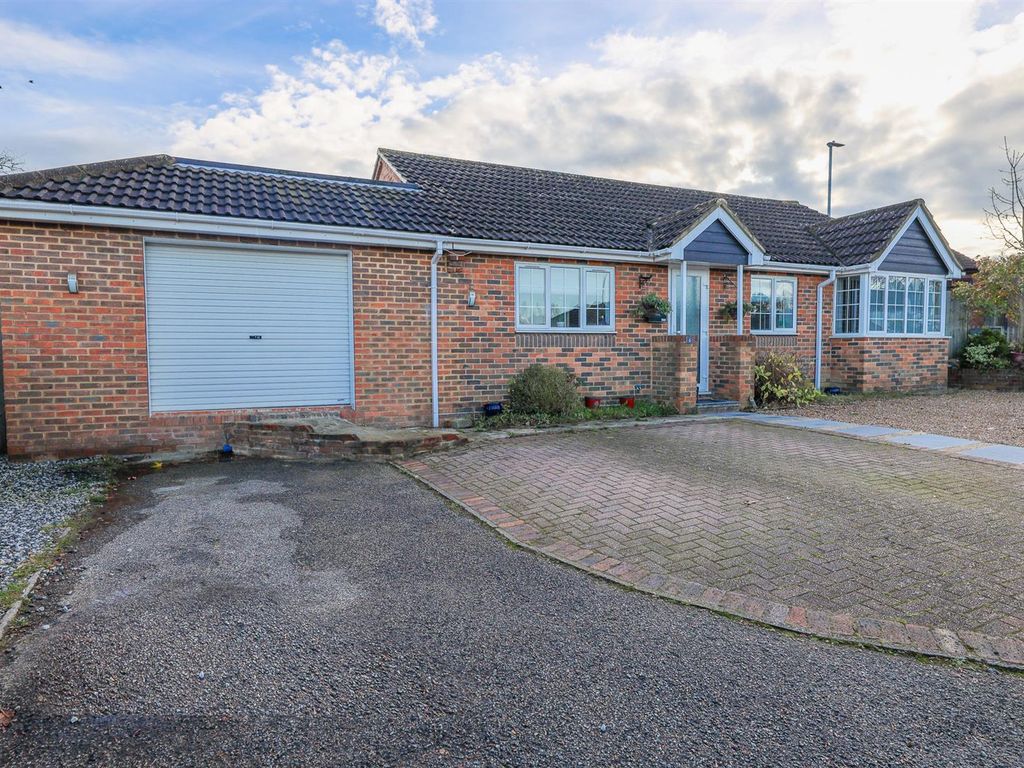 5 bed detached bungalow for sale in Maplehurst Close, St. LeonardsOnSea TN37, £480,000 Zoopla