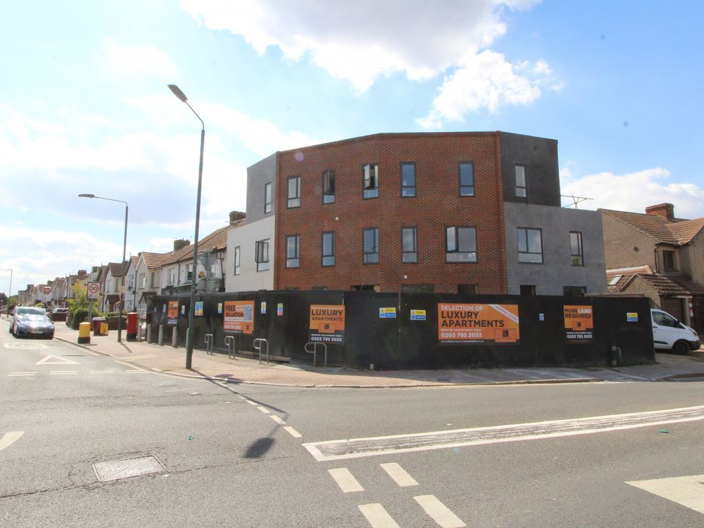 2 bed flat to rent in Central Avenue, Welling DA16 Zoopla