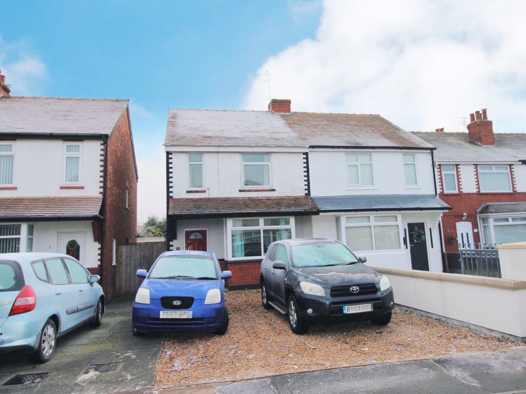 Russell Avenue, Southport PR9  