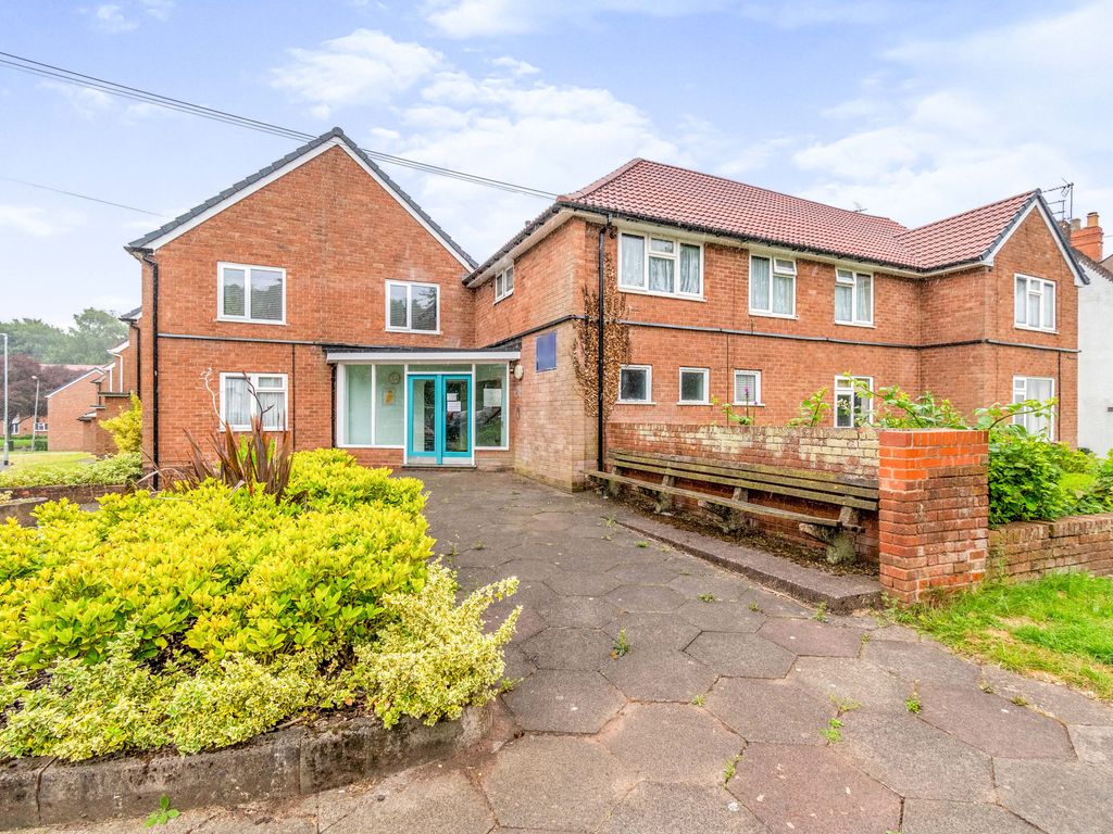 2 bed flat for sale in Lower Street, Wolverhampton WV6 Zoopla