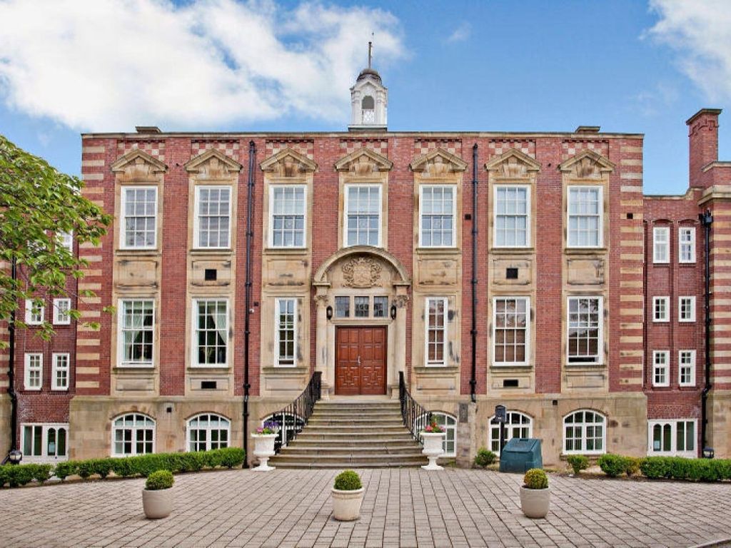 1 bed flat to rent in Huddersfield Road, Barnsley, South Yorkshire S75