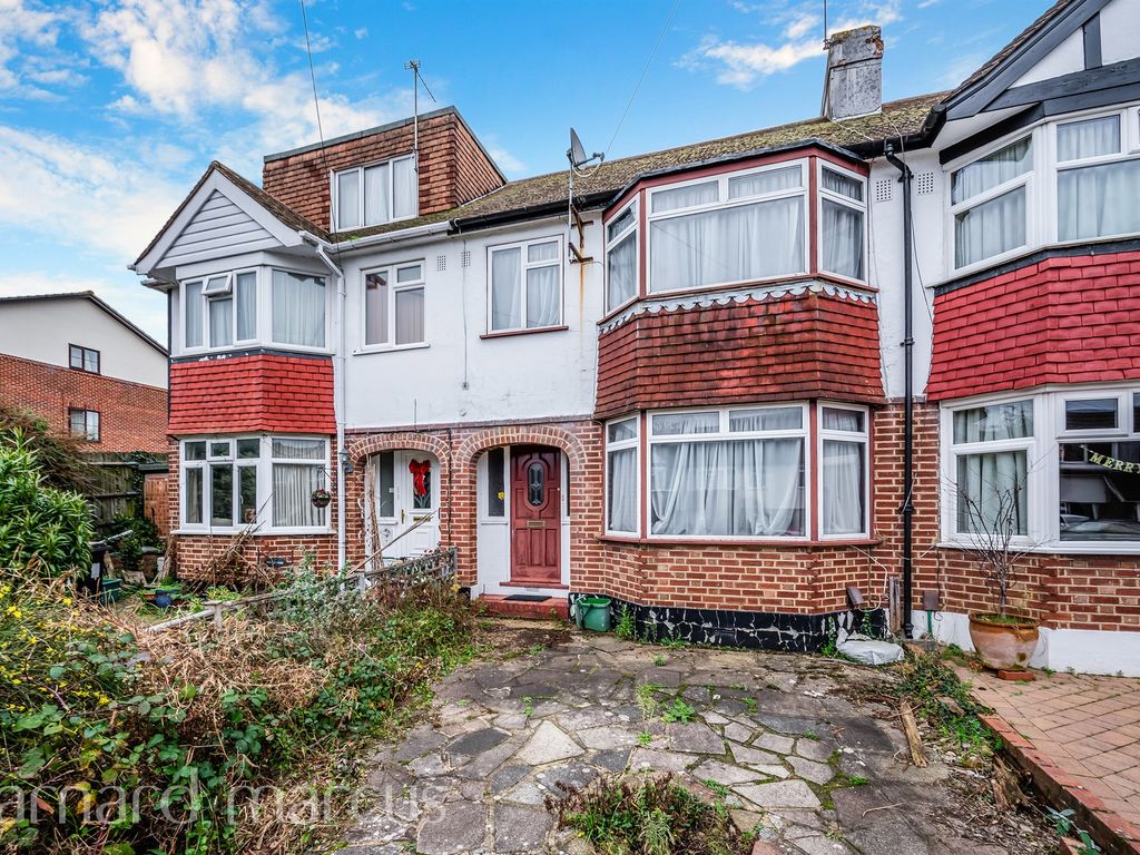3 bed terraced house for sale in Dirdene Grove, Epsom KT17, £490,000 Zoopla