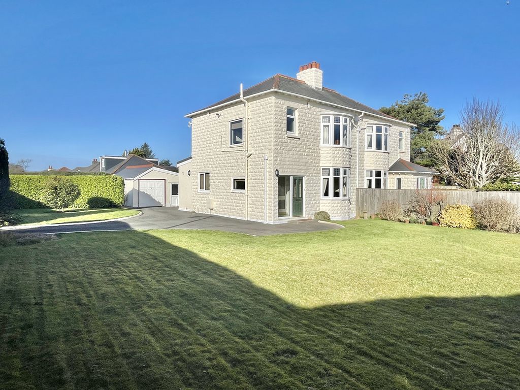 3 bed semidetached house for sale in Plymbridge Road, Glenholt