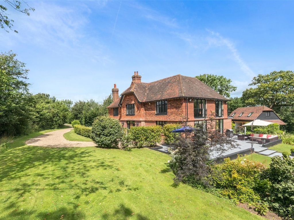 4 bed detached house for sale in Shoreham Road, Henfield, West Sussex
