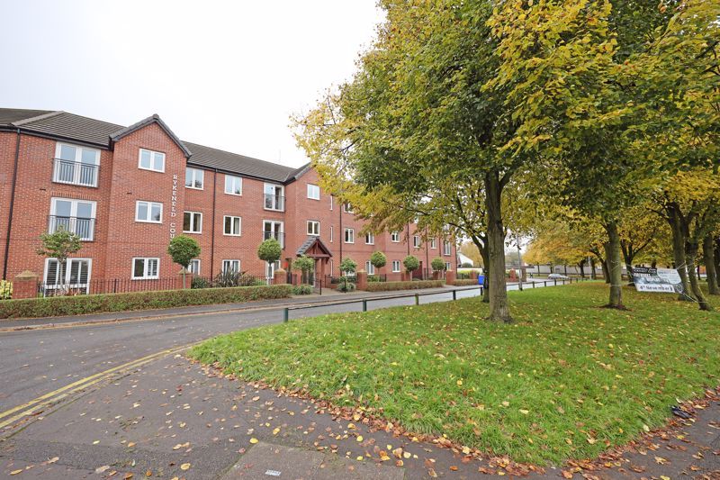 2 bed flat for sale in Knutton Road, Wolstanton, NewcastleUnderLyme