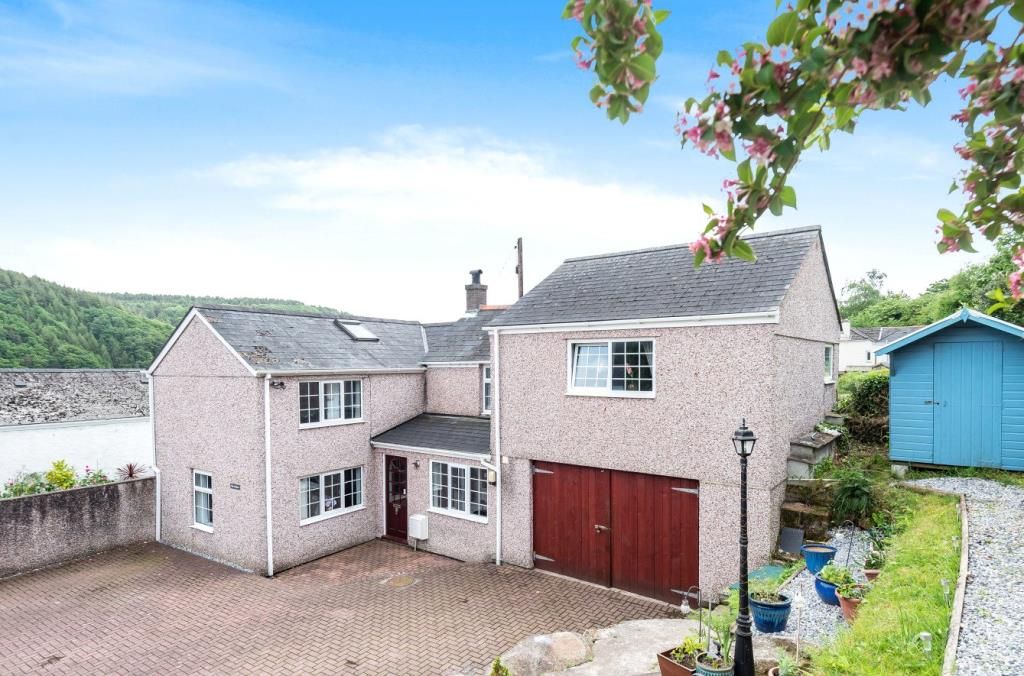 4 bed detached house for sale in Calstock Road, Gunnislake, Cornwall