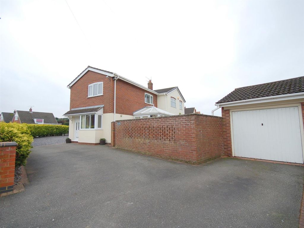 3 bed semidetached house for sale in Oakland Avenue, Haslington, Crewe