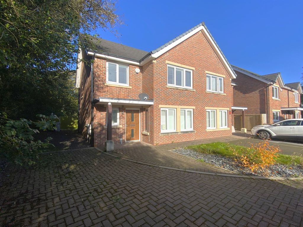 3 bed semidetached house for sale in Dean Bank Close, Bollington