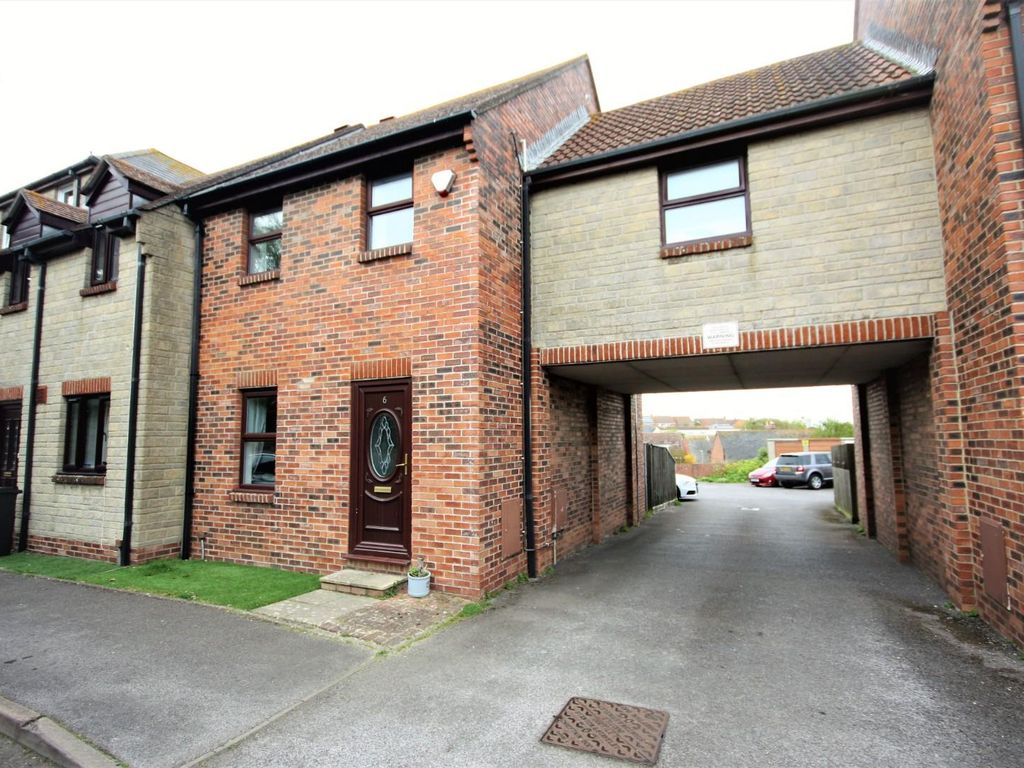 3 bed terraced house to rent in Westhill Road, Wyke Regis, Weymouth DT4