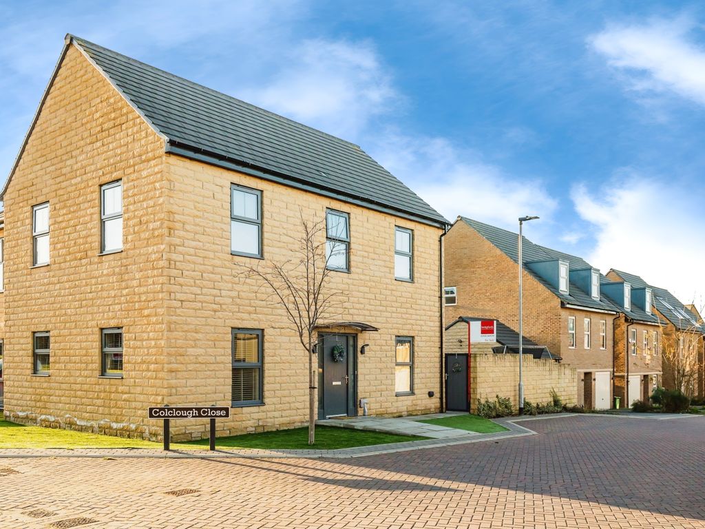 4 bed detached house for sale in Colclough Close, Castleford, West