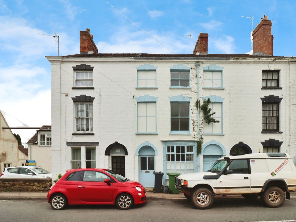 4 bed terraced house for sale in Woodmancote, Dursley, Gloucestershire