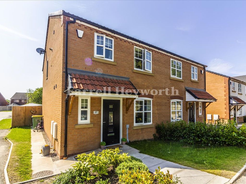 3 bed property for sale in Stapleford Close, Preston PR2 Zoopla