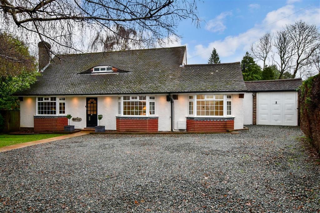 3 bed detached bungalow for sale in Kearton Close, Kenley, Surrey CR8 Zoopla