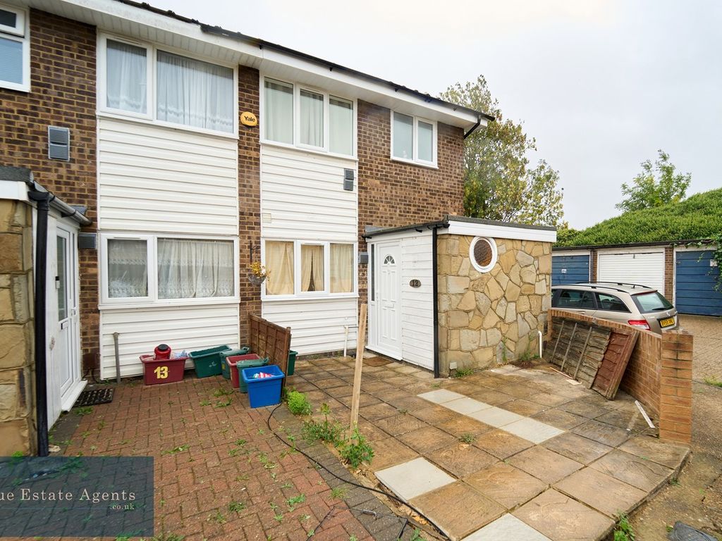 3 bed end terrace house for sale in Beechcroft Close, Hounslow TW5, £429,950 Zoopla