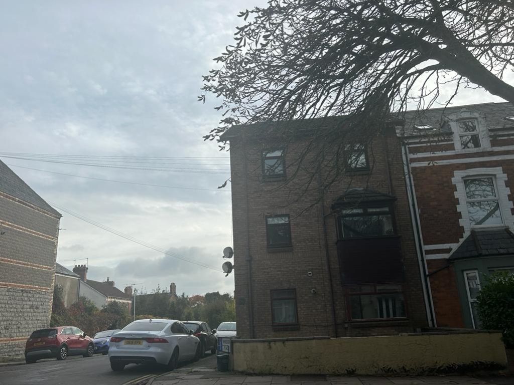 1 bed flat to rent in Windsor Road, Penarth CF64, £750 pcm Zoopla