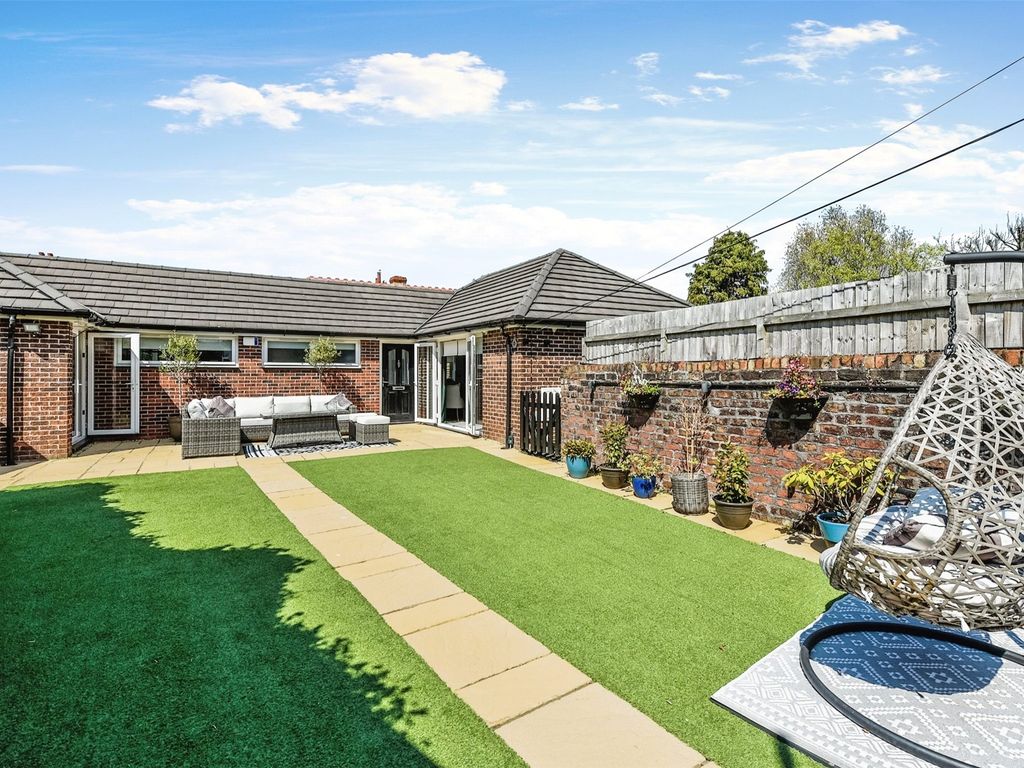 2 bed bungalow for sale in Cambridge Avenue, Crosby, Liverpool L23 Zoopla