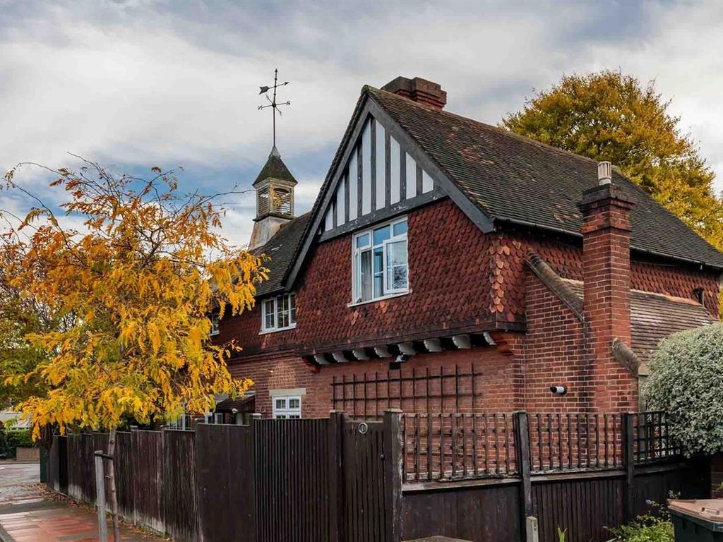 4 bed detached house for sale in Woodland Way, West Wickham BR4 Zoopla