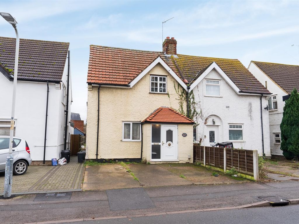 3 bed semidetached house for sale in Thornton Avenue, West Drayton UB7